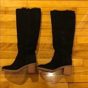 UGG TALL KASEN BOOTS SIZE US 7 BLACK COLOR